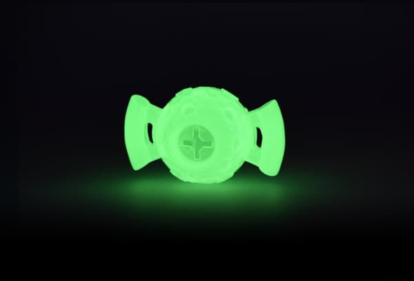 2 Glow Treat ball på vakt