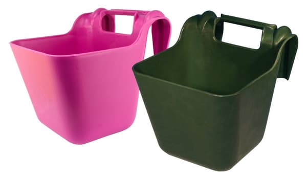 Fôrtrau med plastkroker grønn 13,5 l plast