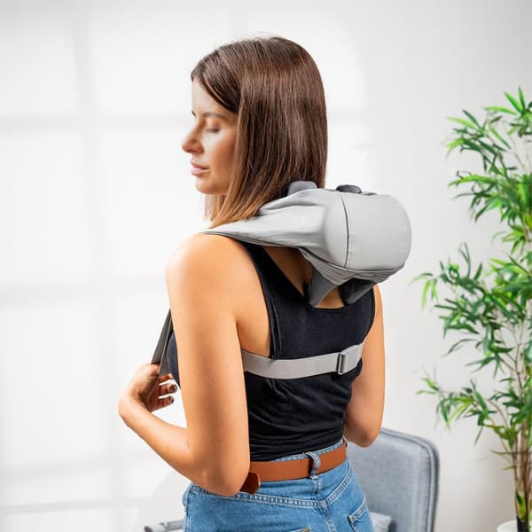 Oppladbar 6D nakke- og ryggmassasjeapparat Silax InnovaGoods