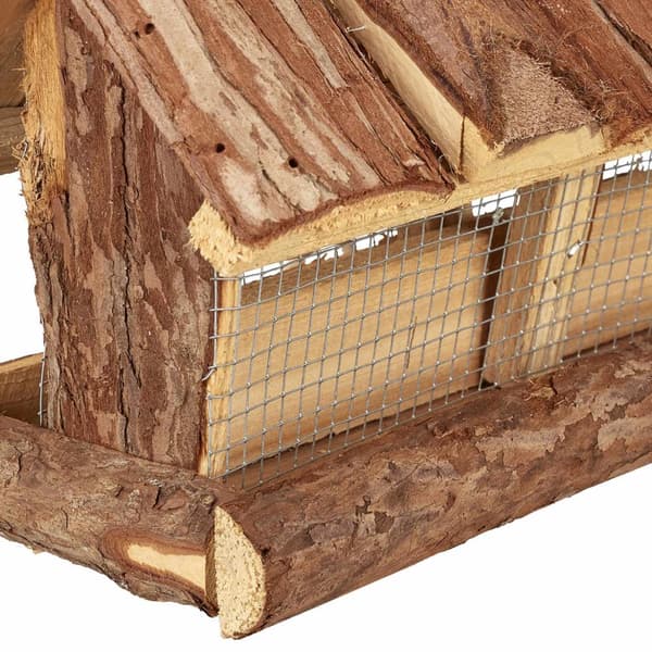 Fågelmatare med bark