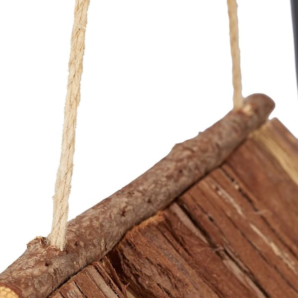 Fågelmatare med bark