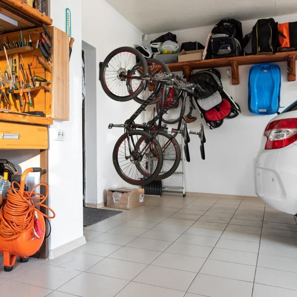 Sort vægbeslag til cykler - sæt med 6 stk