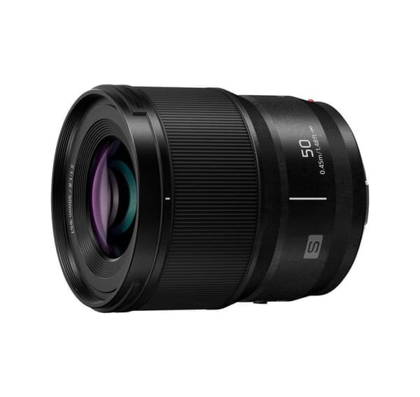 Panasonic Lumix S 50mm f/1.8 White Box lens