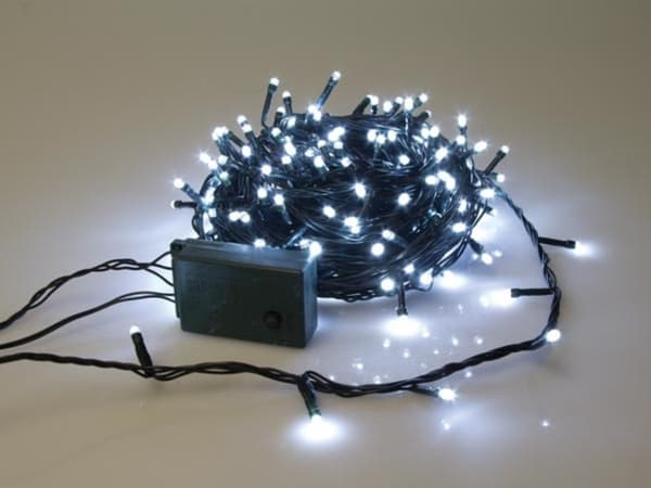 Sparkle Light Led - 20 M - 300 hvide lamper - Grøn ledning - Modulator
