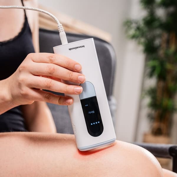 Pulserende lys hårfjerner med kølefunktion og tilbehør Kulepil InnovaGoods