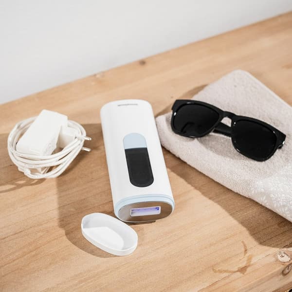 Pulserende lys hårfjerner med kølefunktion og tilbehør Kulepil InnovaGoods