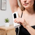 Miniatyrbillede 2 af 8: Pulserende lys hårfjerner med kølefunktion og tilbehør Kulepil InnovaGoods