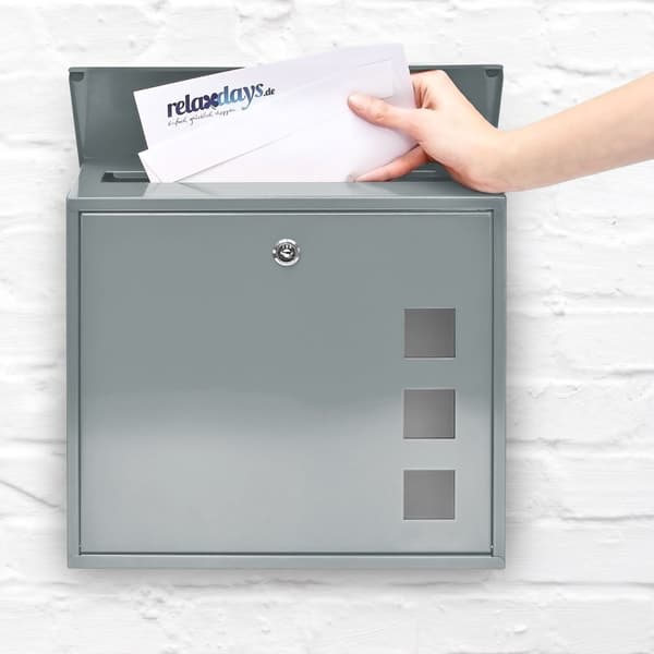Postkasse metall med 3 visningsvinduer