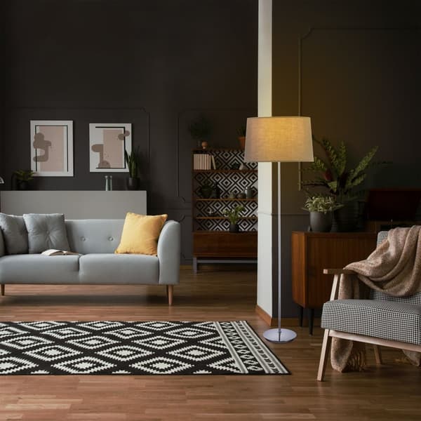 Golvlampa med tygskärm