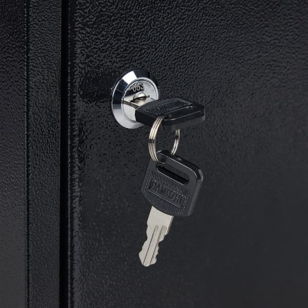 Postkasse med navneskilt