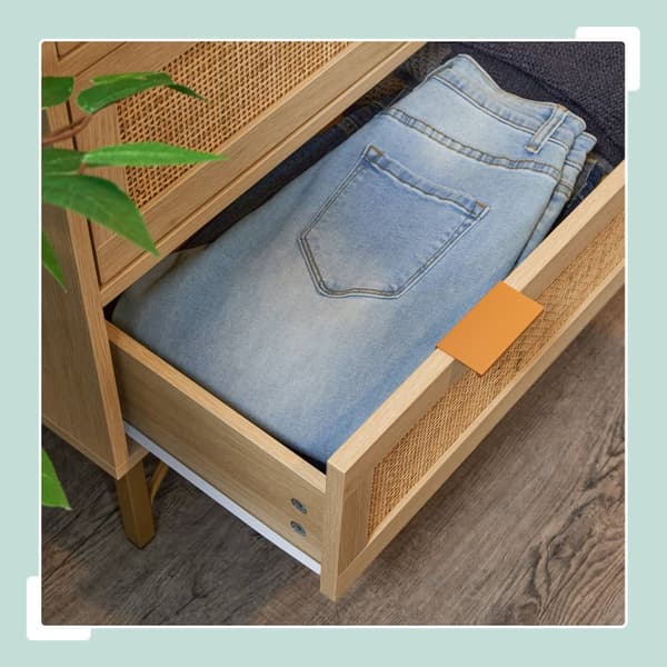Byrå 3 lådor i trälook