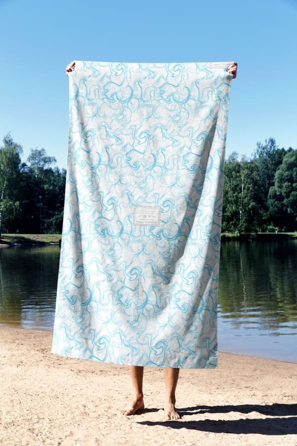 Strandhåndkle flytende marmor 70