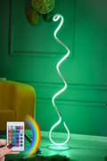 Miniatyrbild 3 av 9: Golvlampa Cobra Vit - Flerfärgad