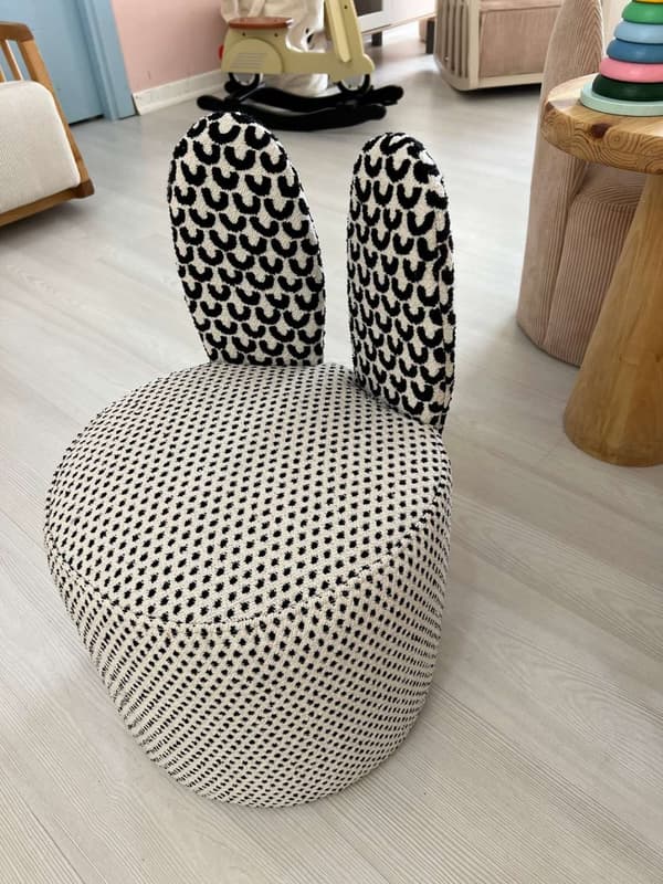 Wing Chair Bunny - Desen