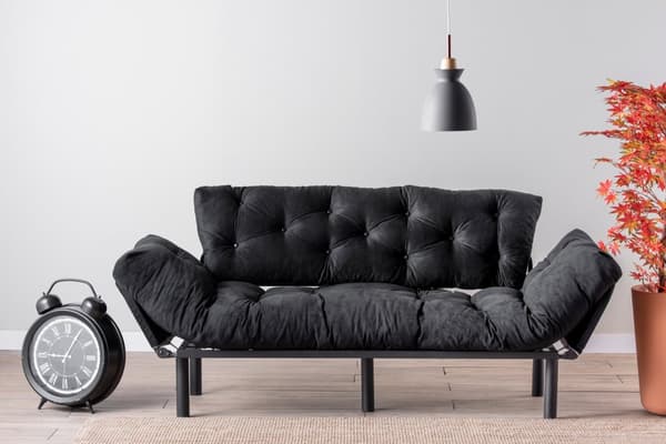 3-istuttava vuodesohva Nitta Triple - musta