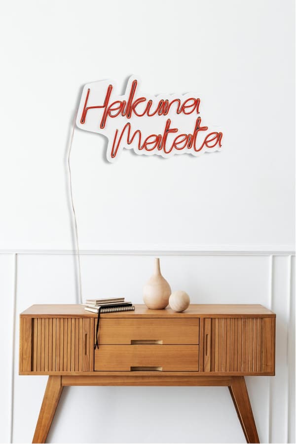 Dekorativ Plast Led Belysning Hakuna Matata - Röd