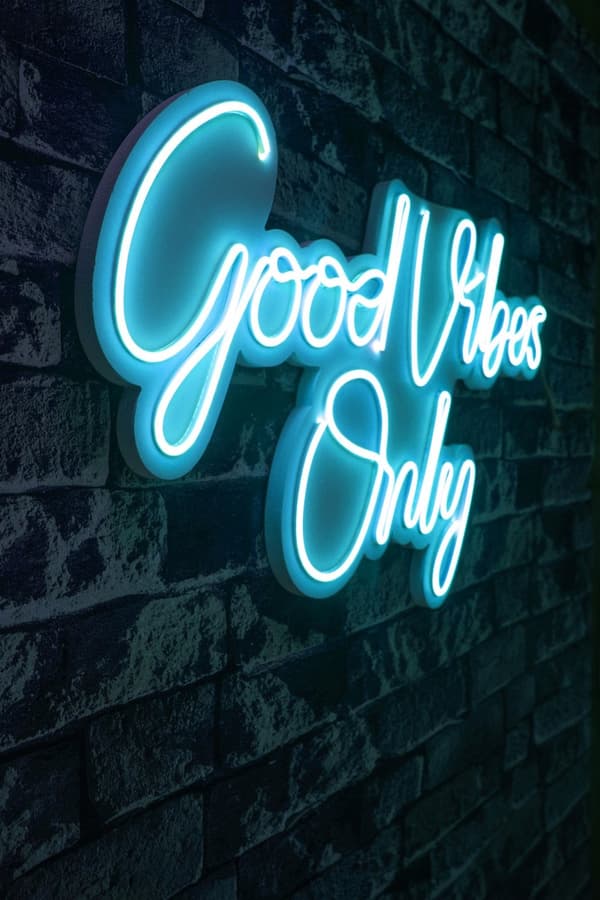 Koristeellinen muovinen led-valaistus Good Vibes Only 2 - Sininen