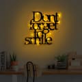Miniatyrbillede 3 af 7: Dekorativt metalvægtilbehør Glem ikke at smile 183