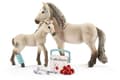 Miniatyrbillede 1 af 4: Schleich Horse Club 42430- Islandsk hest og førstehjælpskasse