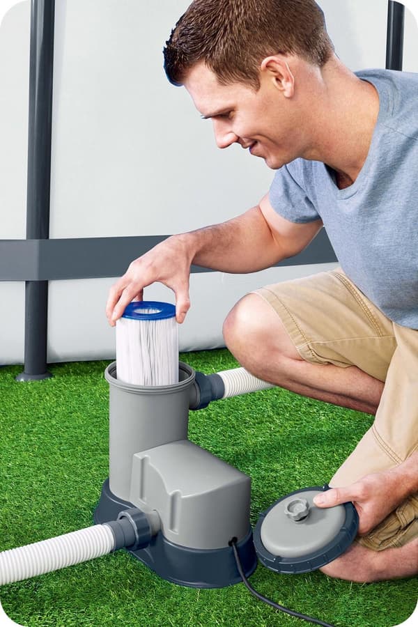 Filterpumpe til svømmebassiner 5678L/h Bestway 58389