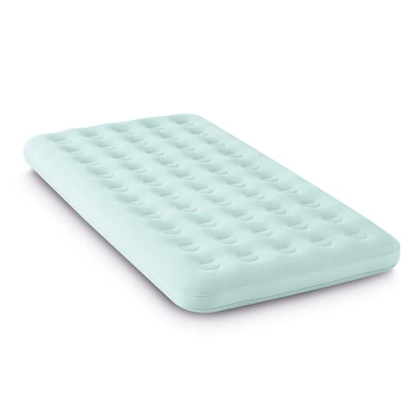 Oppblåsbar madrass 178x114x71 cm med INTEX 66814NP stempelpumpe