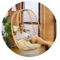 Pikkukuva 8 / 9: Toskana musta riippuva puutarhatuoli + beige tyynyt Sofotel
