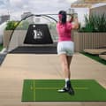 Miniatyrbild 1 av 5: Golfträffmatta med 2 gummi-tees, 2 inriktningsstavar och 6 tee-lägen, 152 x 92 cm, tjocklek 32 mm