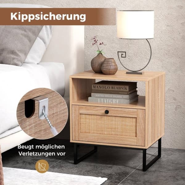 Natbord i rattan i middelalderstil med skuffe og åbent sidebord med accentbord