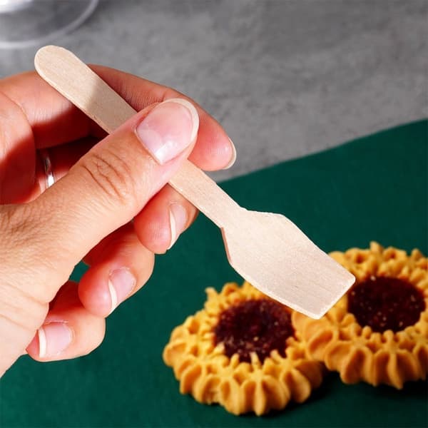 Engangs isskeer af træ 9,5 cm 30 stk.