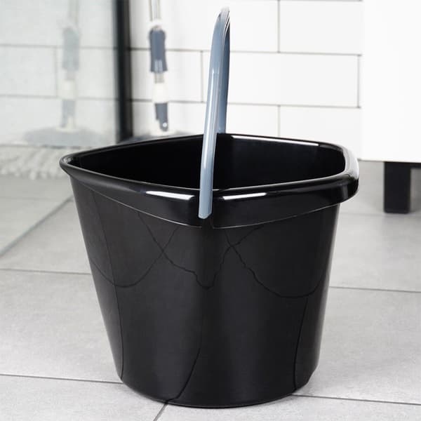 Svart plasthink 14 l