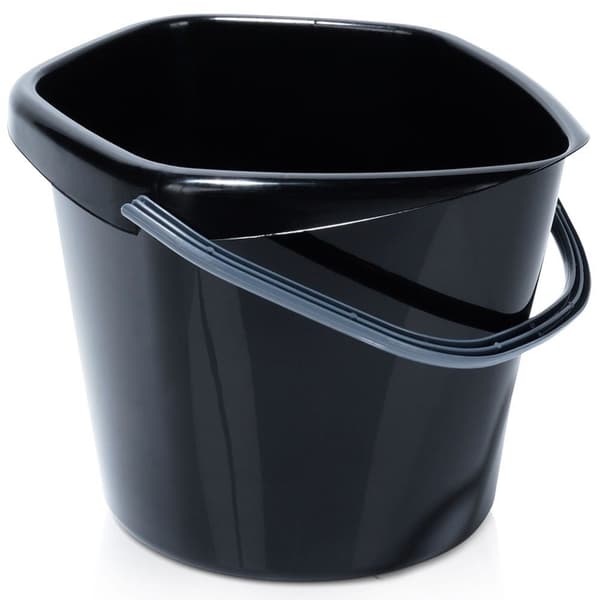 Musta muovinen ämpäri 5l