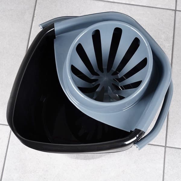 Mopphink med vridare, plast, svart, 14 l