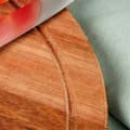 Miniatyrbillede 4 af 6: Skære- og serveringsbræt i træ 30 cm