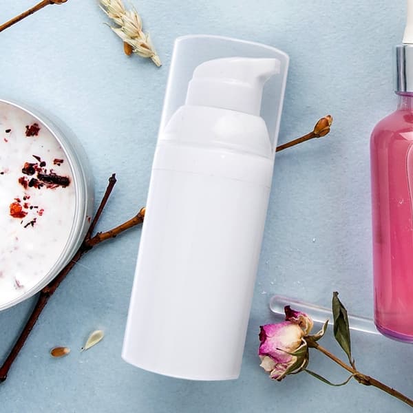 Kosmetikaflaska med pump 40 ml