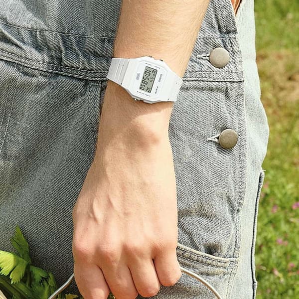 CASIO VINTAGE Mod. F-91 BIO RESIN STRAP - WHITE