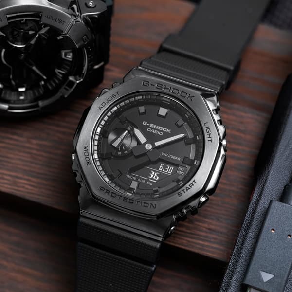 G-SHOCK Mod. OAK METAL COVERED OAK METAL COVERED - BLACK