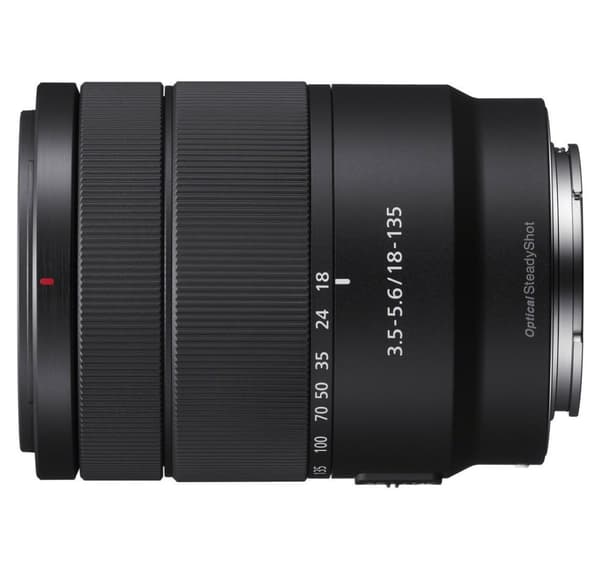 Sony E 18-135mm f/3.5-5.6 OSS-objektiivi, musta