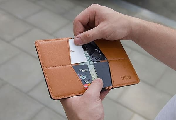 Tunn läder plånbok för män SOLIER SW10 SLIM LJUSBRUN