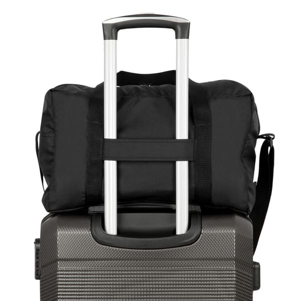 Ryanairin käsimatkatavarat 40x25x20 Solier STB01 musta pinkillä