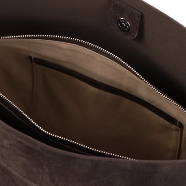Skinn semsket mørk brun shopper bag med justerbar stropp Solier FL38 Sienna