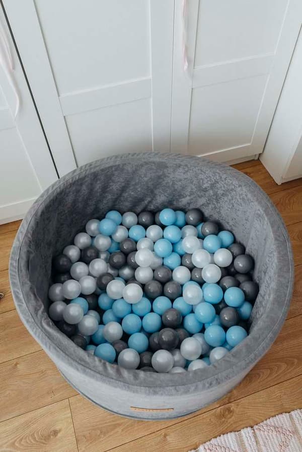 Set med 200 bollar för torr pool 4