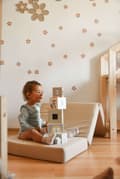 Miniatyrbilde 3 av 9: Sammenleggbar barnemadrass med trekk 120x60 til reiseseng - beige