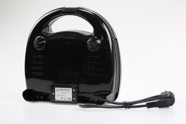 Voileipägrilli SSM 2004 SS, (voileipä/vohveli/pähkinä) 750W
