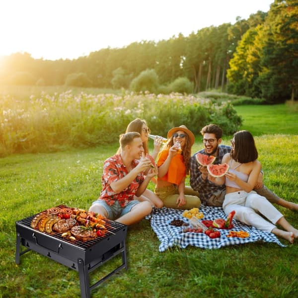 Bärbar hopfällbar kolgrill med väska