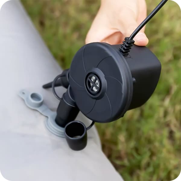 Elektrisk luftpumpe 12V/230V med tømmefunksjon og 3 dyser