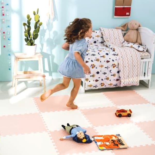 Ricokids stor skumpuslemåtte 60x60 cm 4 stk. fersken og hvid