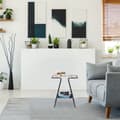 Miniatyrbilde 2 av 9: Sidebord med magasinhylle