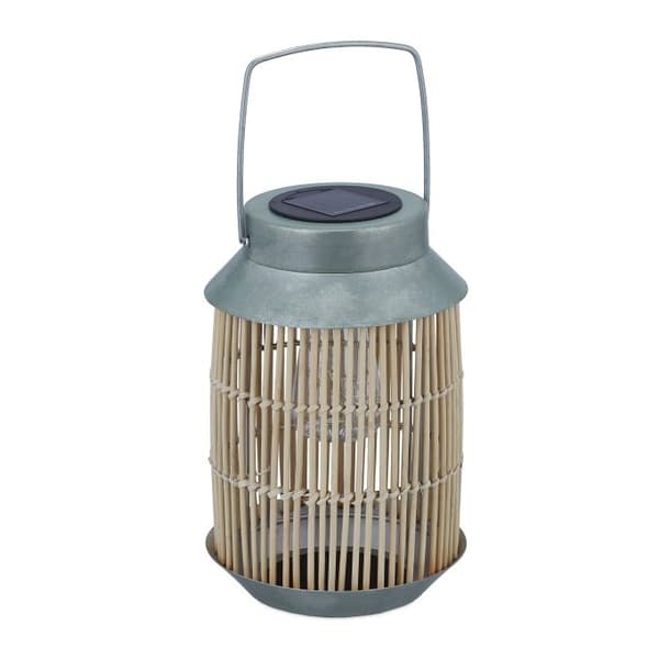 Solcellelampe i metal og rattan