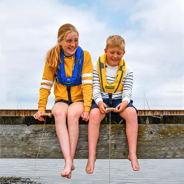 Uppblåsbar flytväst för barn Spinlock Deckvest Cento 100N Pacific Blue, automatisk + kolsyrepatron 20 gram Flytväststorlek: One-Size (20 - 50 kg)