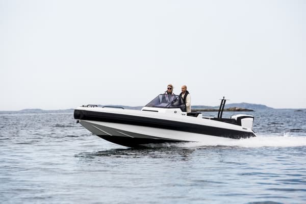 Uppblåsbar flytväst Baltic Athena 165N, dam, automatisk, svart/grå + kolsyrepatron 33 gram Flytväststorlek: 40 - 120 kg